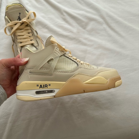 Nike Air Jordan - Picture 1 of 9